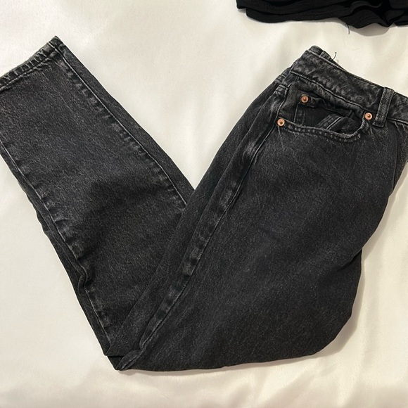 Garage Denim Mom Jeans - Picture 3 of 4
